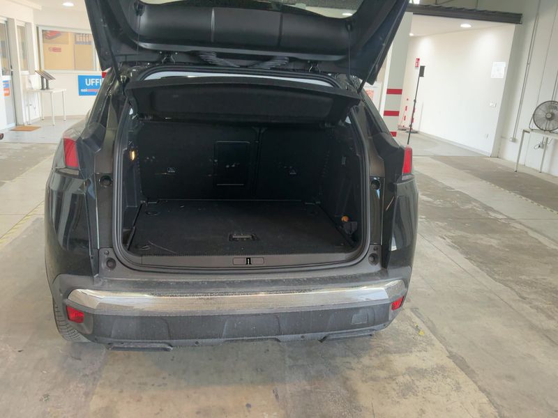 Peugeot 3008 1.5 Blue-HDi Allure 2019 – снимка 15