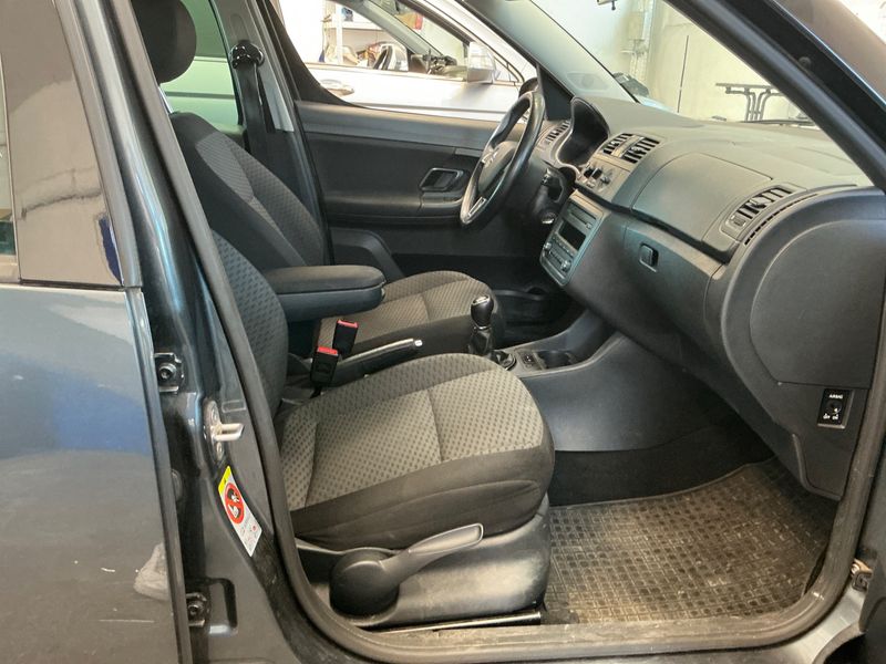 Skoda Roomster 1.2 TSI Ambition — zdjęcie 3