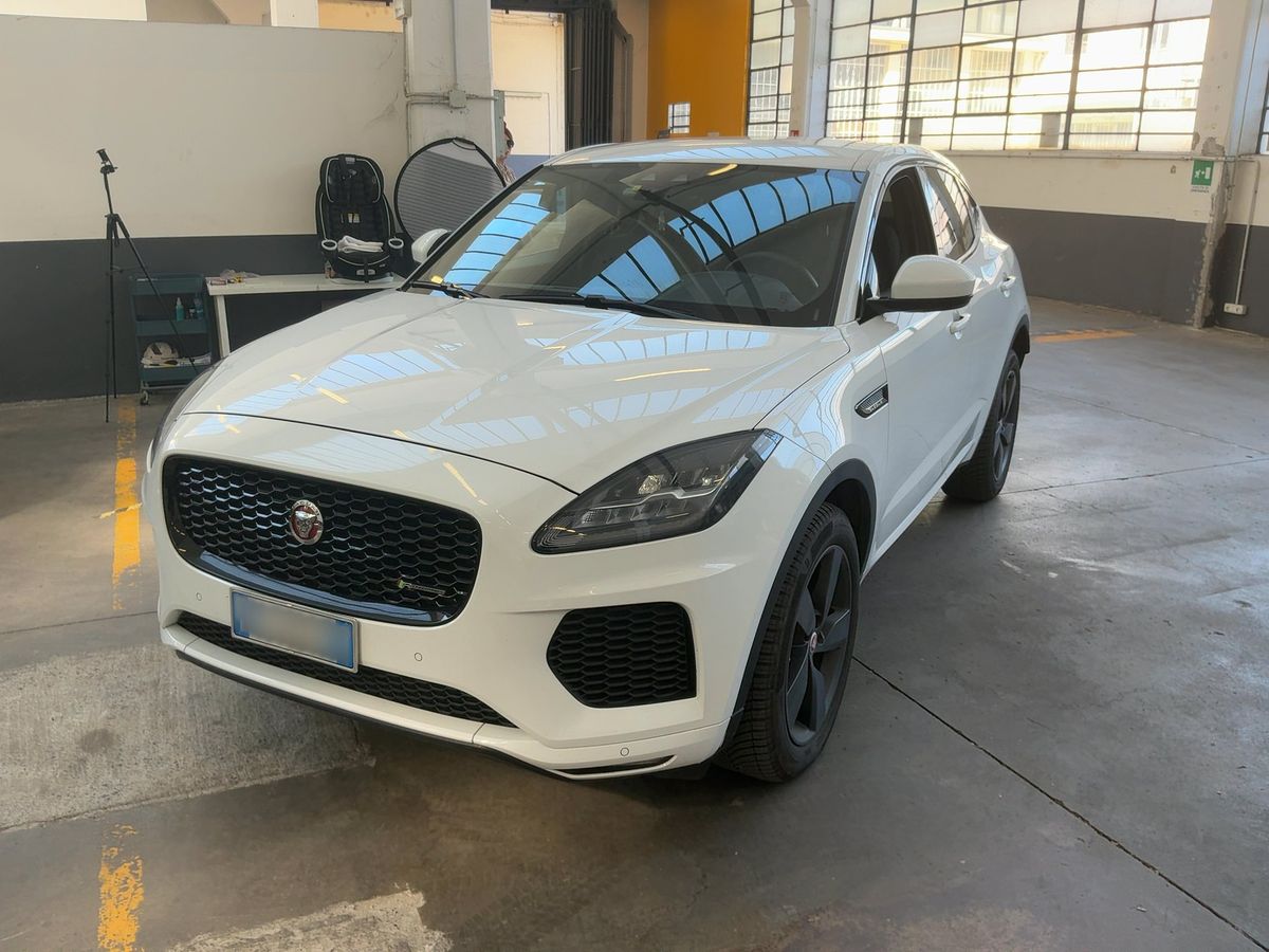 Jaguar E-Pace 2018 — photo 1