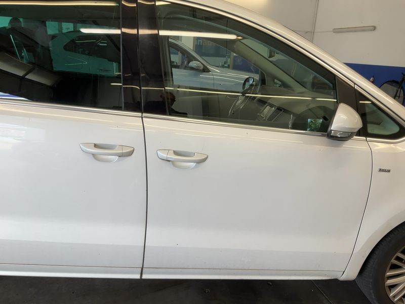 Volkswagen Sharan 2.0 TDI Cup BlueMotion Tech 2015 – снимка 10
