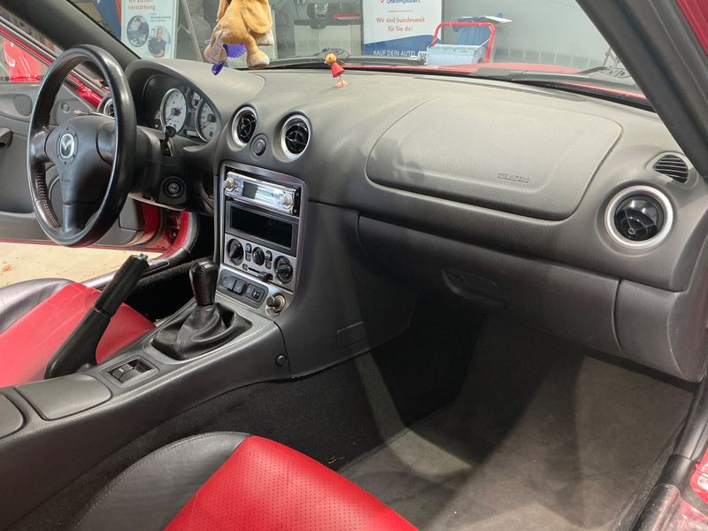 Mazda MX-5 1.6 Unplugged 2004 – снимка 25