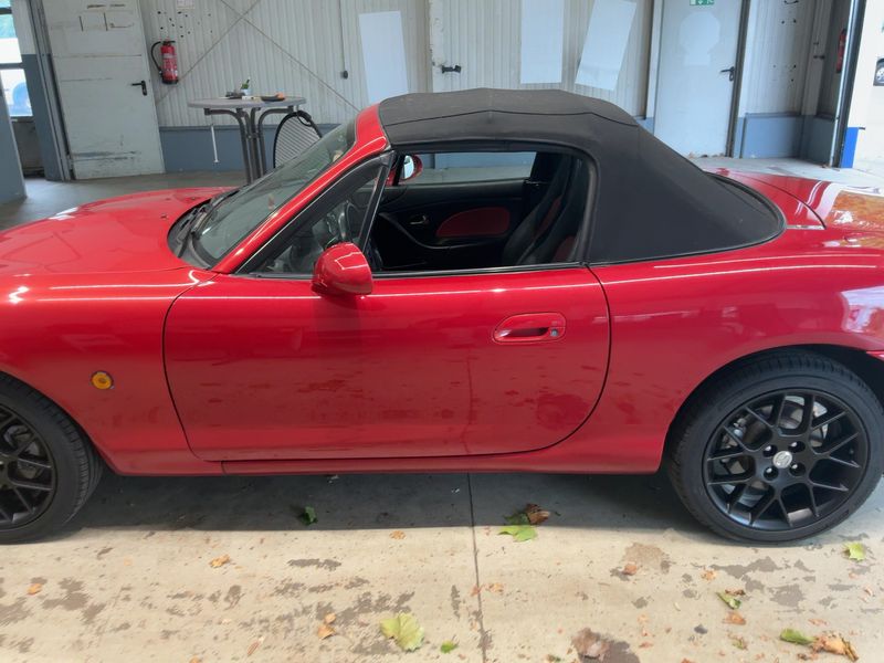 Mazda MX-5 1.6 Unplugged — zdjęcie 4