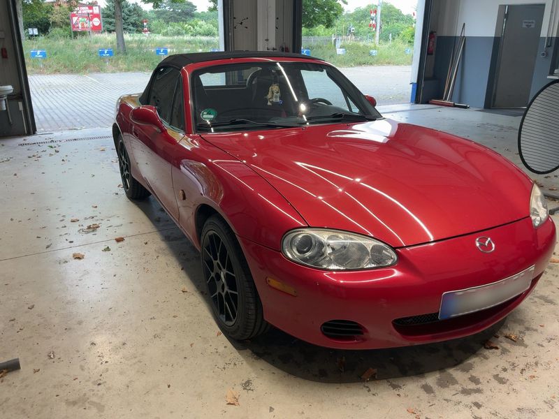 Mazda MX-5 1.6 Unplugged — zdjęcie 8