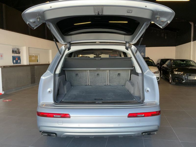 Audi Q7 3.0 TDI quattro Avus — zdjęcie 11