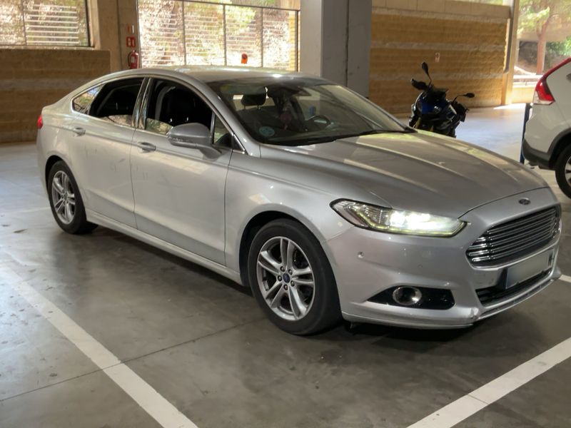 Ford Mondeo 2.0 TDCi Titanium 2015 – снимка 12