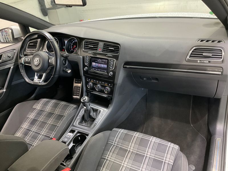 Volkswagen Golf VII 2.0 TDI GTD BlueMotion Tech — zdjęcie 12