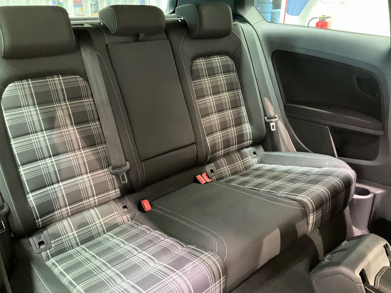Volkswagen Golf VII 2.0 TDI GTD BlueMotion Tech — zdjęcie 14