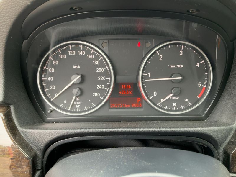 BMW 3er 320d xDrive — zdjęcie 13