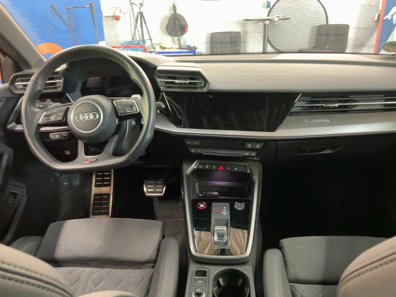 Audi RS 3 Sportback 2.5 TFSI quattro — zdjęcie 12