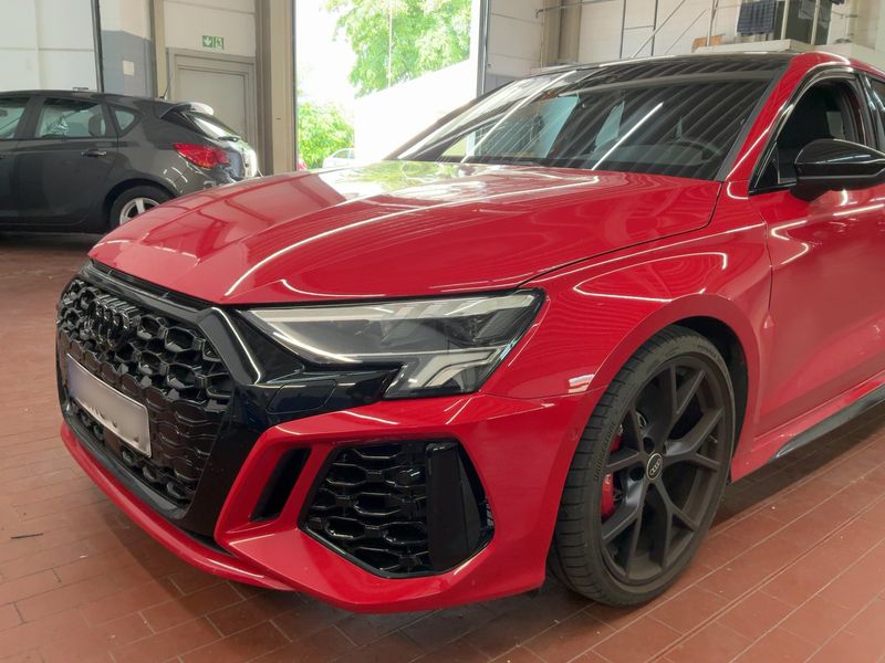Audi RS 3 Sportback 2.5 TFSI quattro — zdjęcie 2
