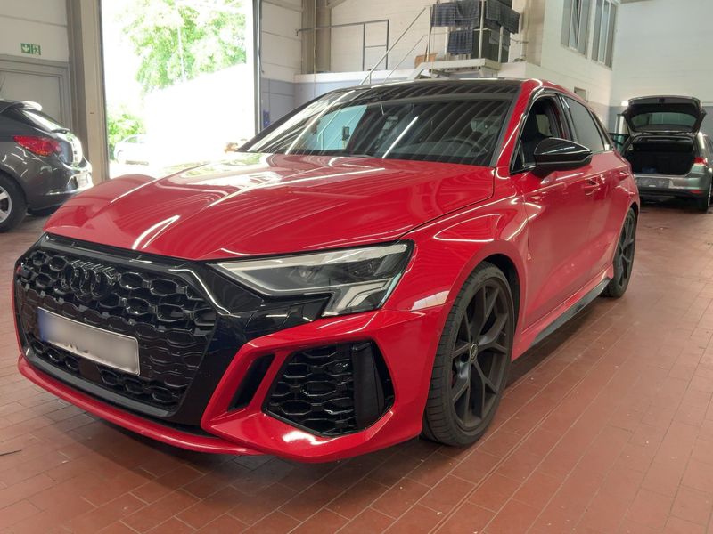 Audi RS 3 Sportback 2.5 TFSI quattro