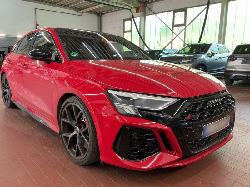 Audi RS 3 Sportback 2.5 TFSI quattro — zdjęcie 8