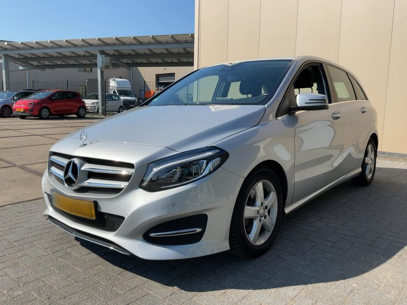 Mercedes-Benz B-Klasse B 200 CDI Urban 2015 – снимка 1
