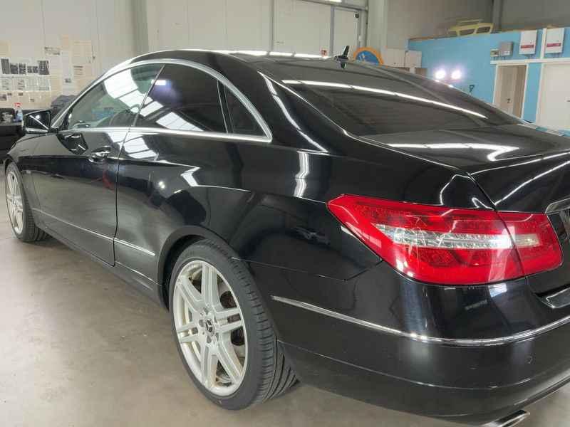 Mercedes-Benz E-Klasse E 350 CGI Elegance — zdjęcie 3