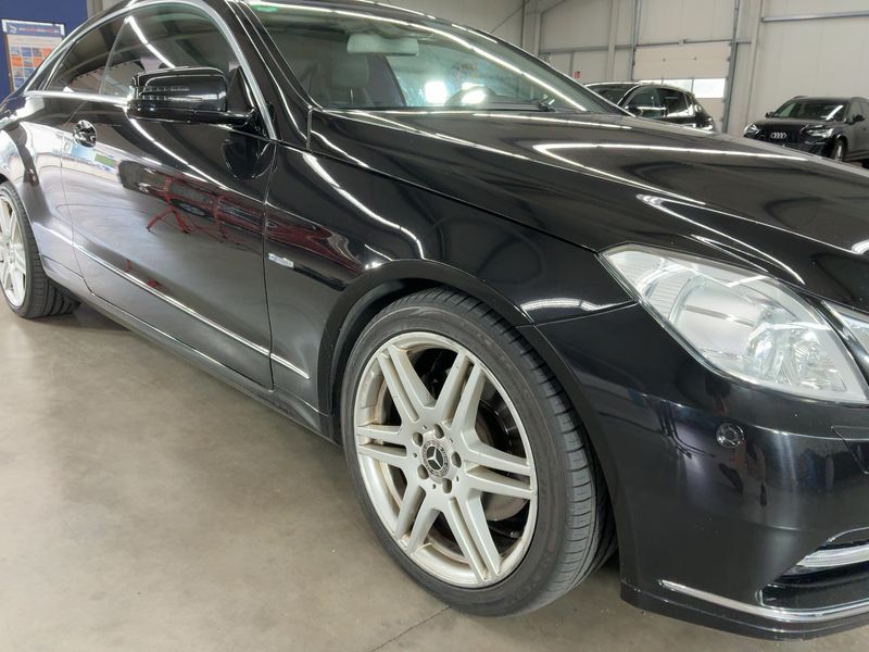 Mercedes-Benz E-Klasse E 350 CGI Elegance — zdjęcie 8