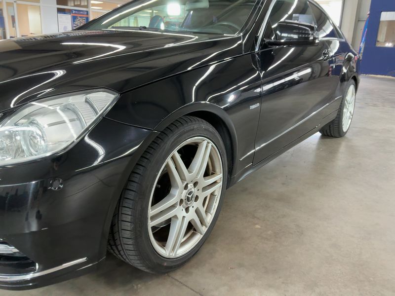 Mercedes-Benz E-Klasse E 350 CGI Elegance — zdjęcie 2