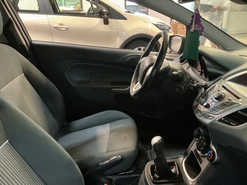 Ford Fiesta 1.6 TDCi ECOnetic 2010 – снимка 3