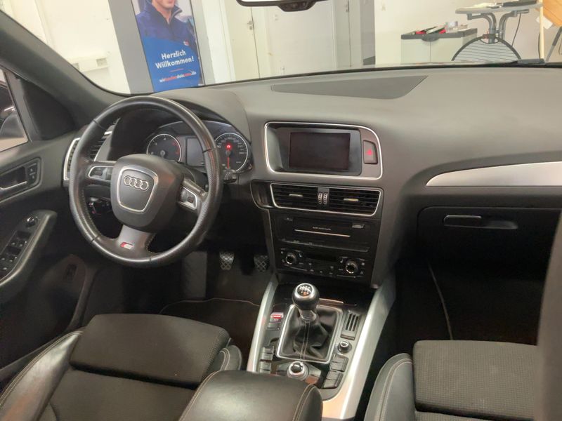 Audi Q5 2.0 TDI quattro — zdjęcie 12