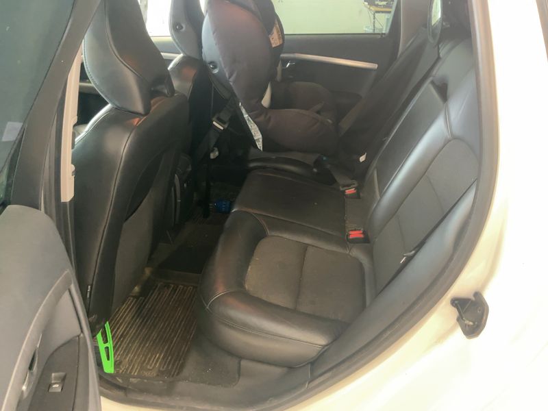 Volvo V70 2.4 D Momentum — zdjęcie 14