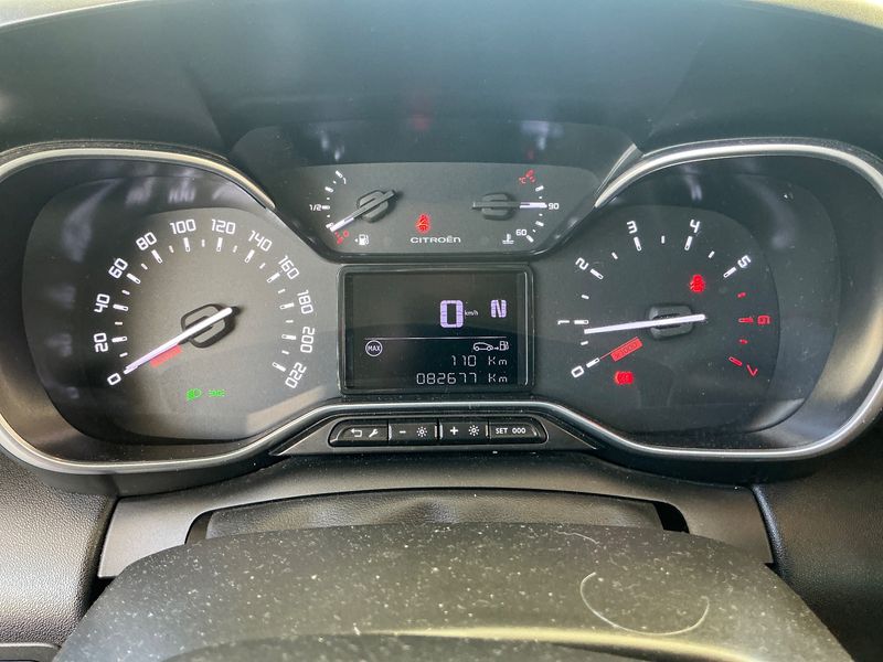 Citroen C3 Aircross 1.2 PureTech Shine — zdjęcie 13