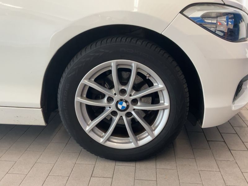 BMW 1er 116d Advantage 2015 – снимка 11