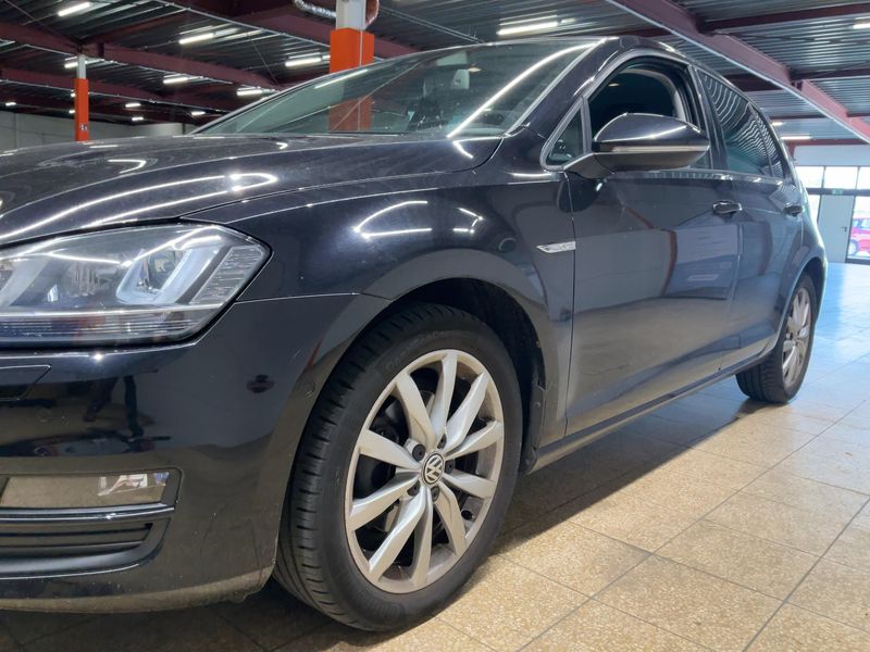 Volkswagen Golf VII 1.6 TDI Cup BlueMotion Tech 2014 – снимка 2