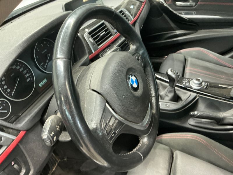 BMW 3er 318d Sport Line 2016 – снимка 23