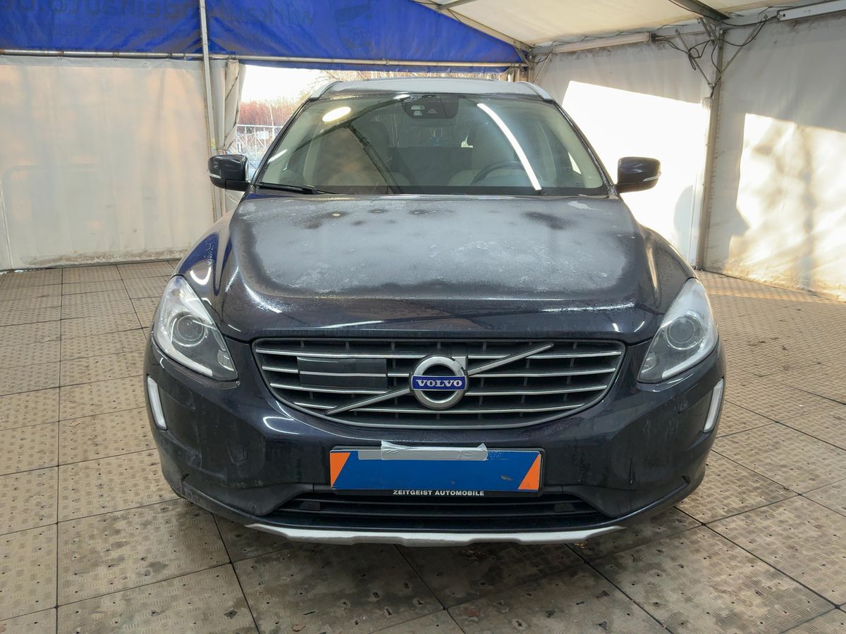 Volvo XC60 2017 — photo 15