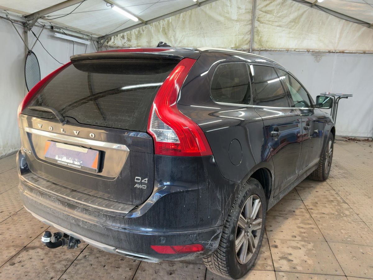Volvo XC60 2017 — photo 9