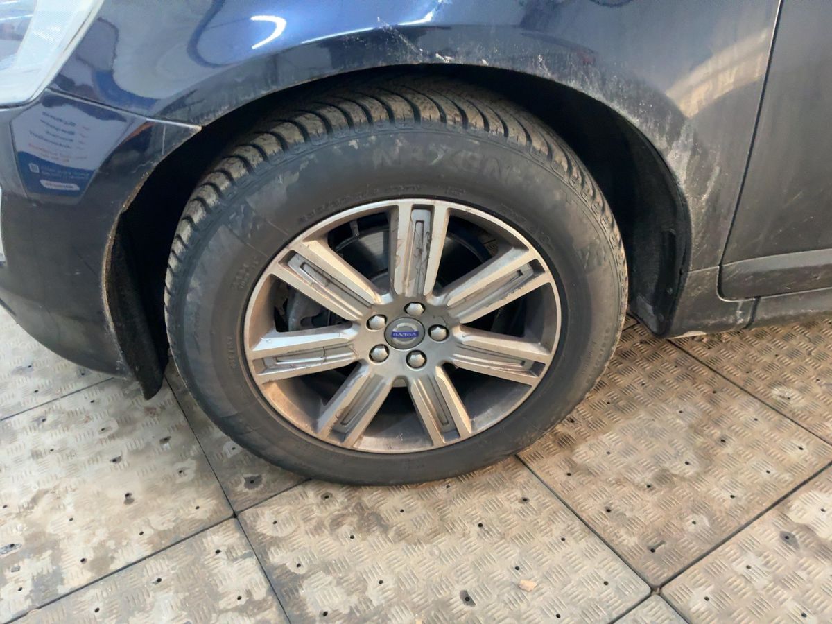 Volvo XC60 2017 — photo 4
