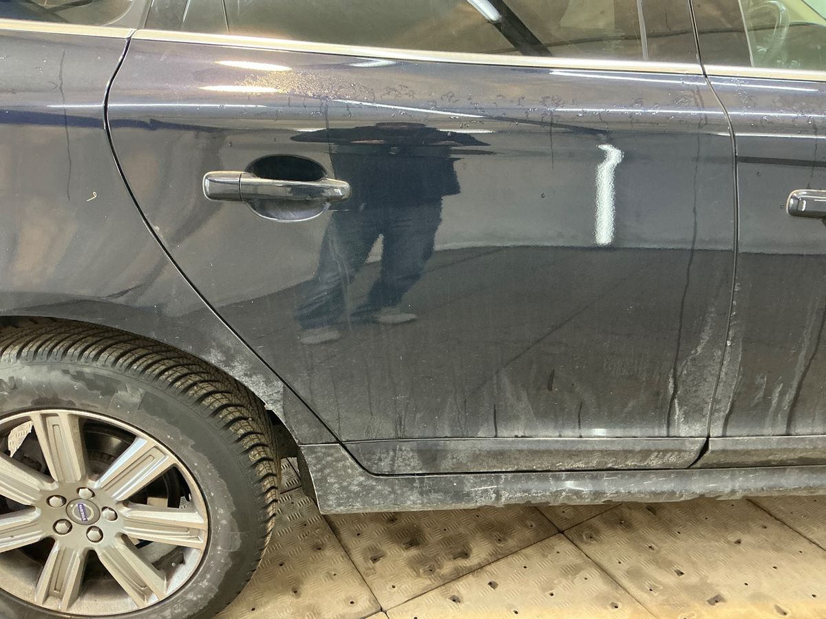 Volvo XC60 2017 — photo 25