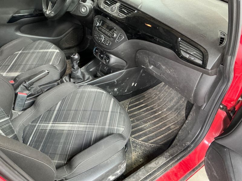 Opel Corsa 1.4 Color Edition 2015 – снимка 25
