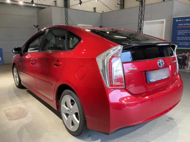 Toyota Prius 1.8 Life — zdjęcie 3