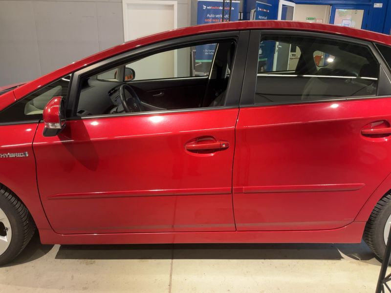 Toyota Prius 1.8 Life — zdjęcie 4