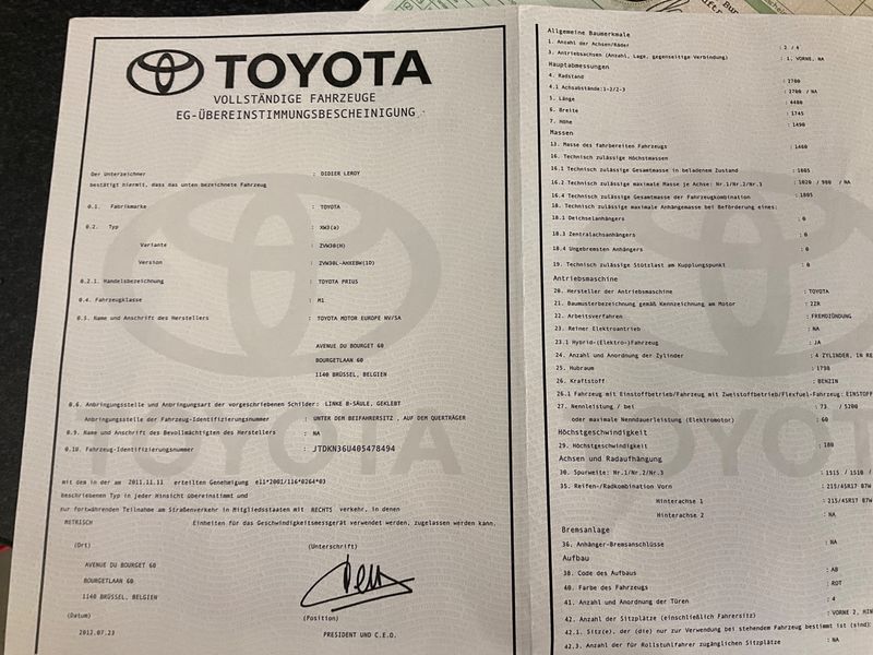 Toyota Prius 1.8 Life — zdjęcie 16