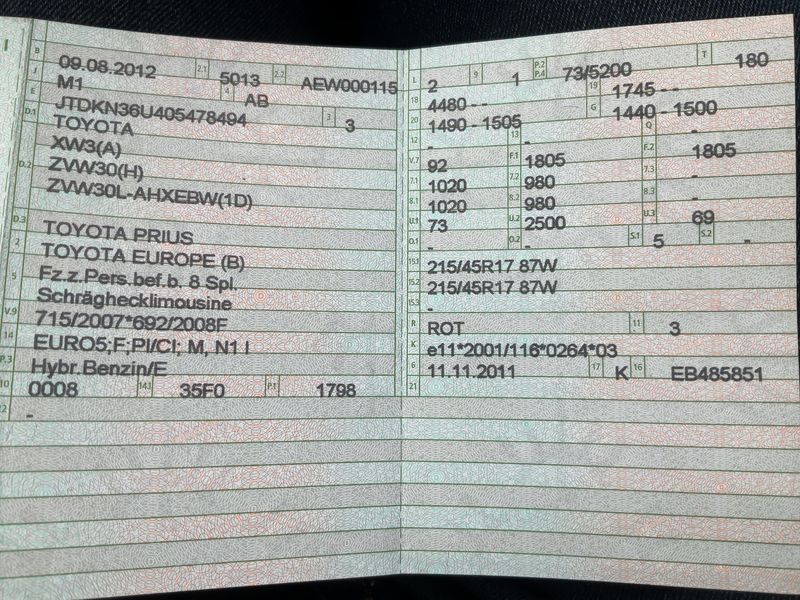 Toyota Prius 1.8 Life — zdjęcie 15