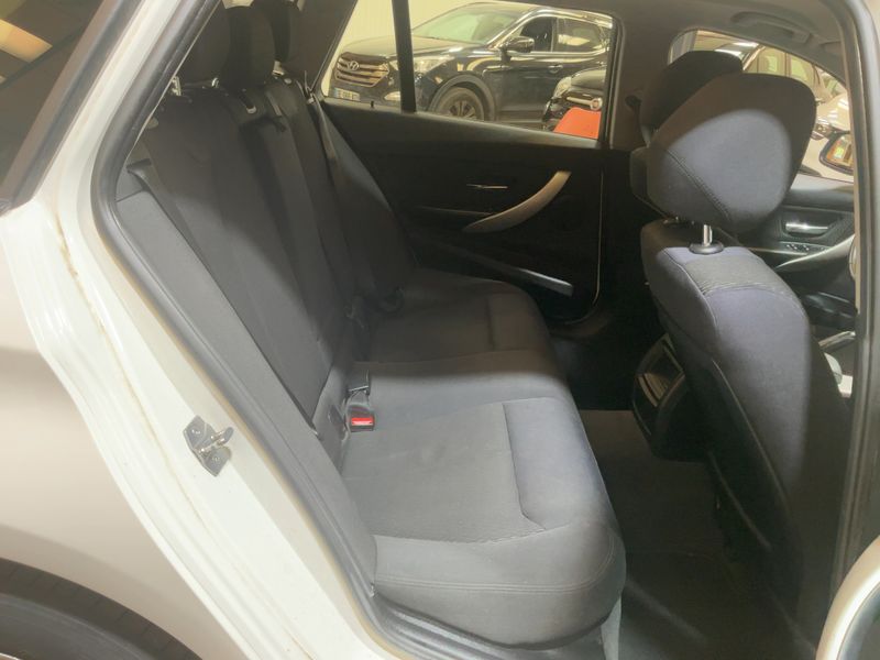 BMW 3er 318d xDrive 2014 – снимка 19