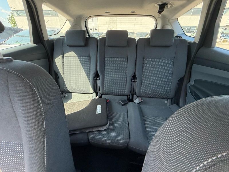 Ford C-Max 1.6 TDCi Plus — zdjęcie 13
