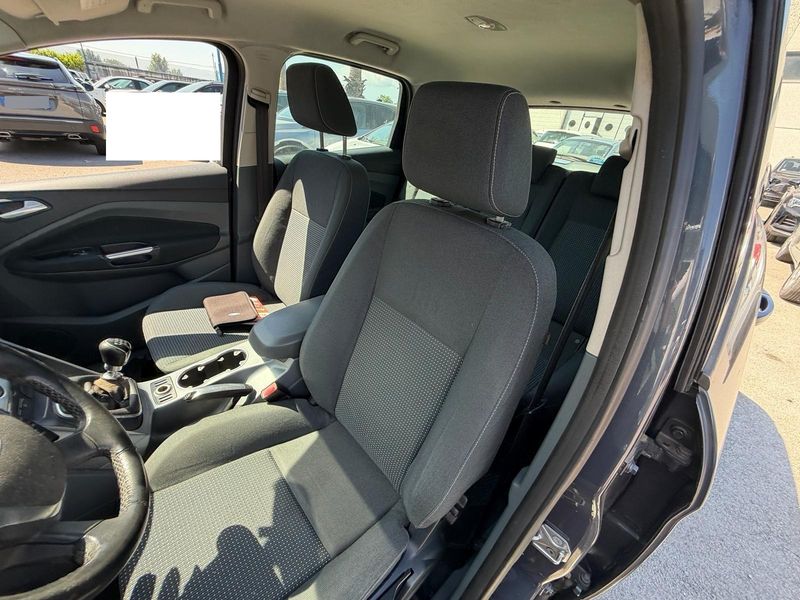 Ford C-Max 1.6 TDCi Plus — zdjęcie 10