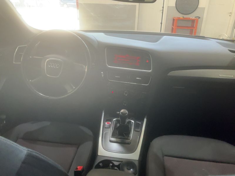Audi Q5 2.0 TFSI quattro 2011 – снимка 17