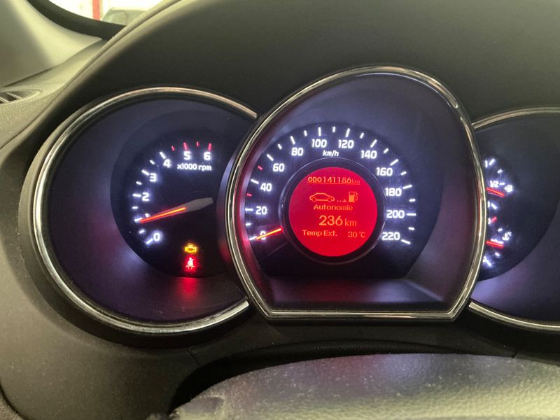 Kia Rio 1.1 CRDi Active — zdjęcie 4