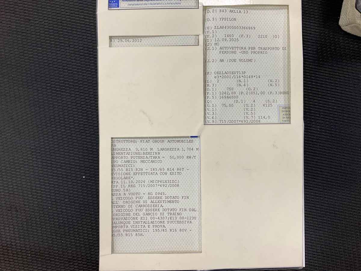 Lancia Ypsilon 1.2 Unyca