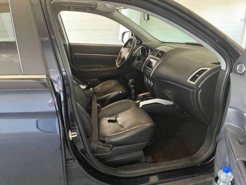 Mitsubishi ASX 1.8 DI-D Instyle 4WD — zdjęcie 3