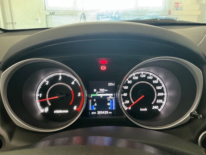 Mitsubishi ASX 1.8 DI-D Instyle 4WD — zdjęcie 4