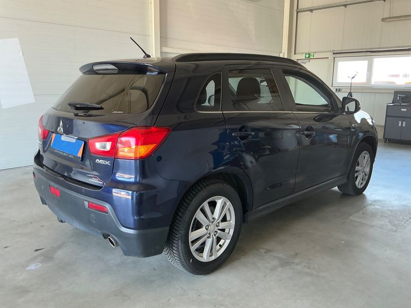 Mitsubishi ASX 1.8 DI-D Instyle 4WD — zdjęcie 2