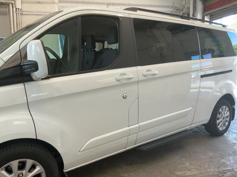 Ford Tourneo Custom 2.0 TDCi 320 L2 Titanium — zdjęcie 4
