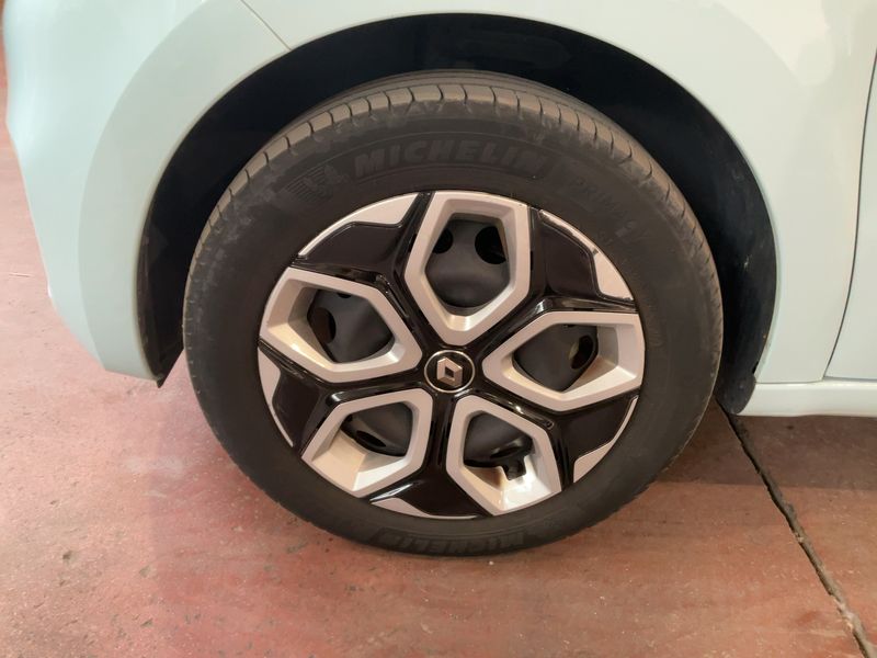Renault Twingo electric drive 60 kW Equilibre Electric 2024 – снимка 3