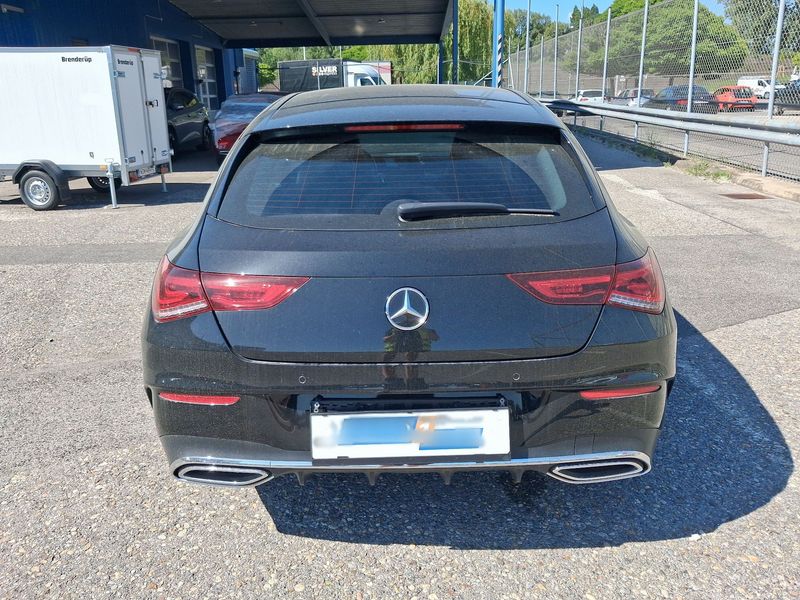 Mercedes-Benz CLA-Klasse CLA 200 d Shooting Brake AMG Line — zdjęcie 5