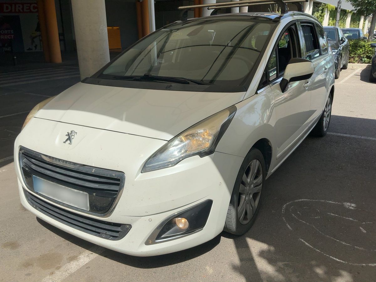 Peugeot 5008 2016