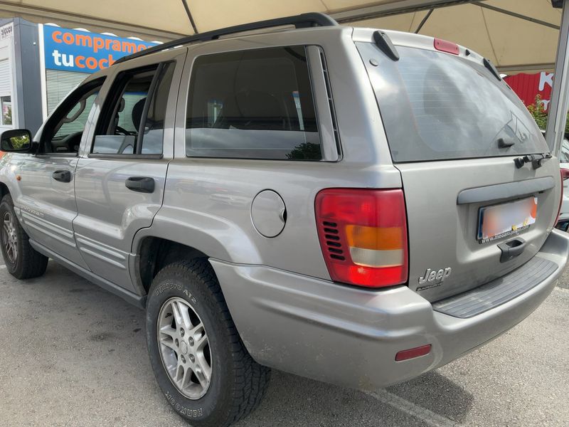 Jeep Grand Cherokee 2.7 CRD Laredo — zdjęcie 3